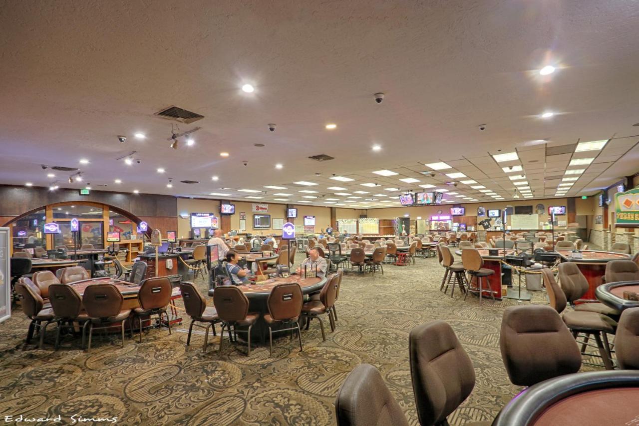 Econo Lodge Lake Elsinore Casino Eksteriør billede