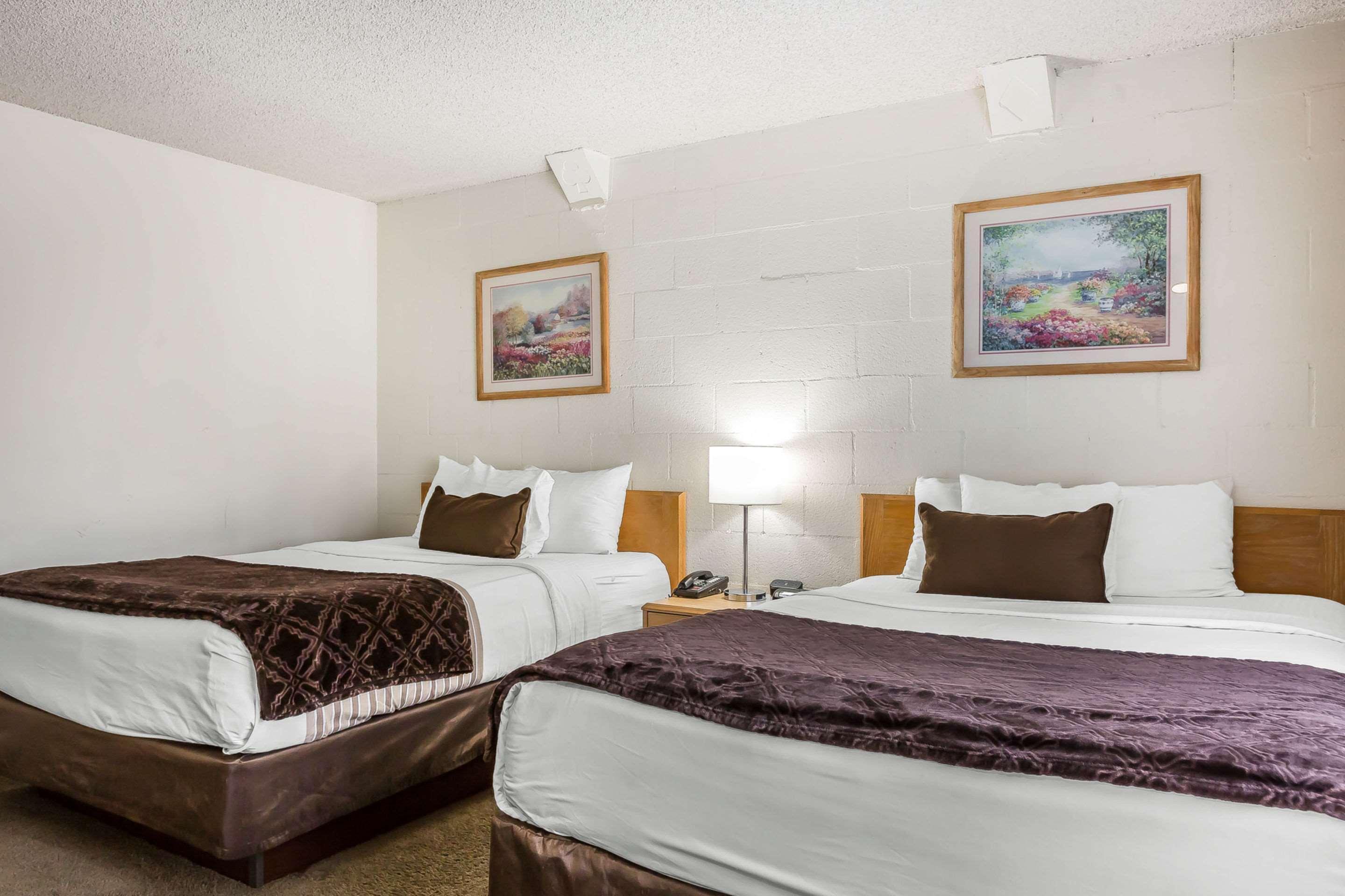 Econo Lodge Lake Elsinore Casino Eksteriør billede