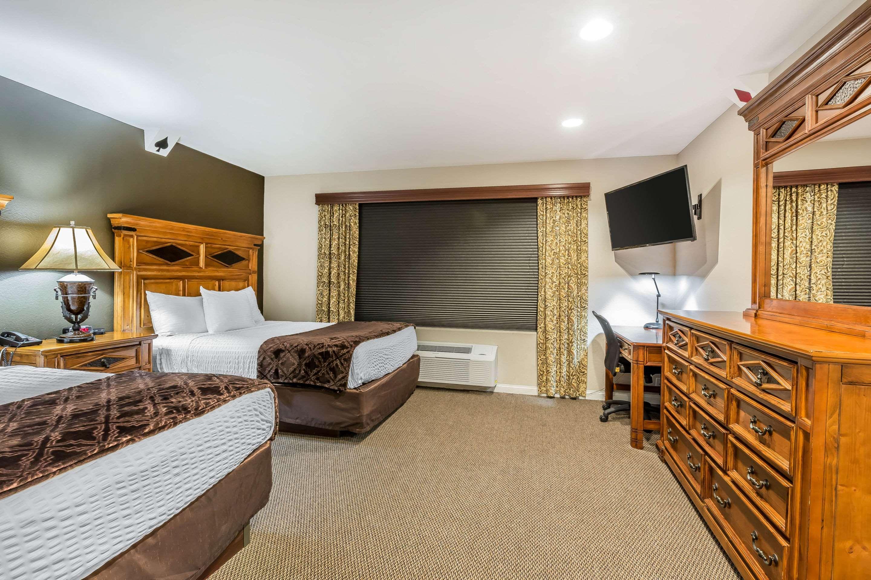Econo Lodge Lake Elsinore Casino Eksteriør billede