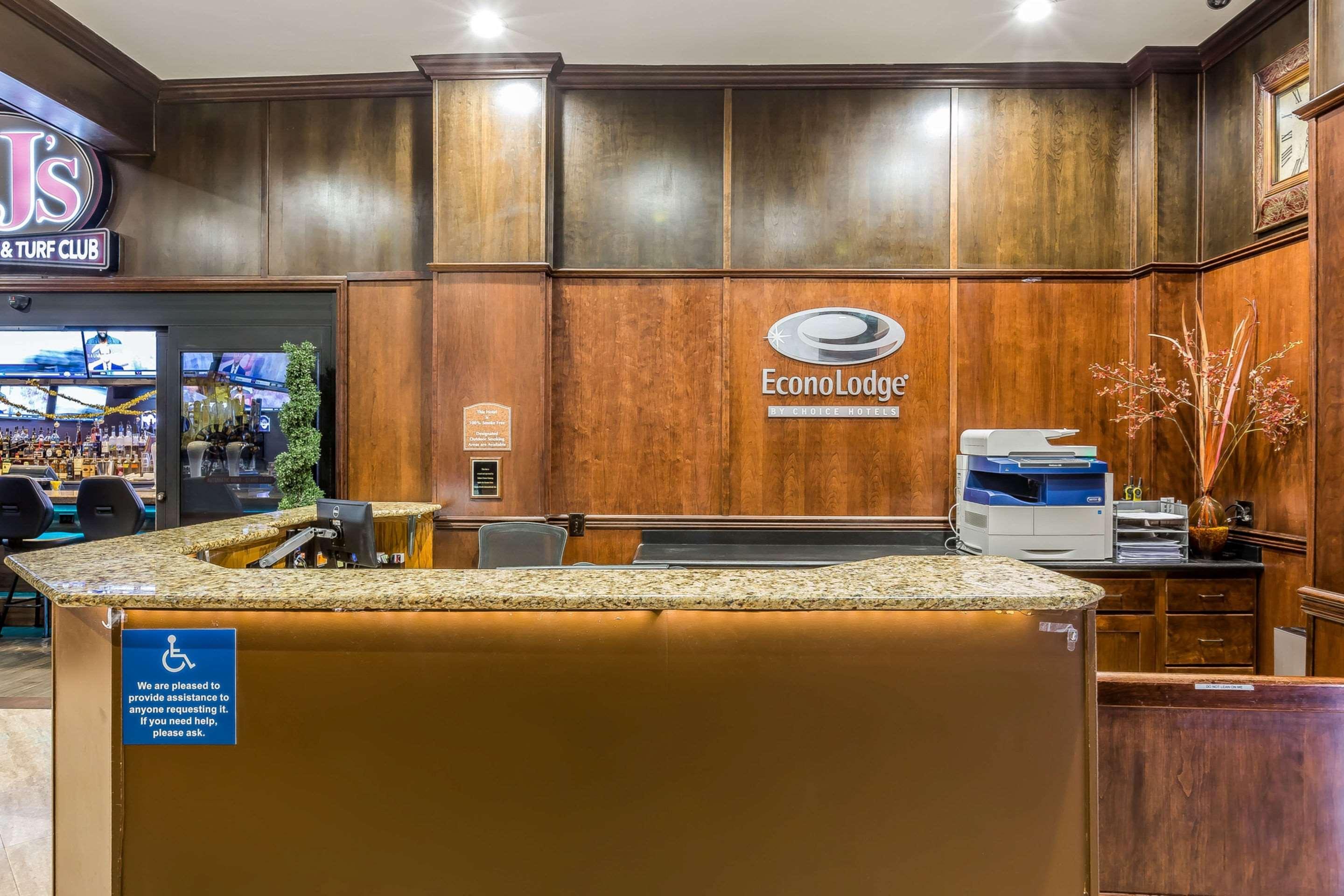 Econo Lodge Lake Elsinore Casino Eksteriør billede